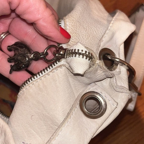 Laura Di Maggio cream leather hobo bag , cross or tote. Made in Italy/ preowned - Picture 10 of 12